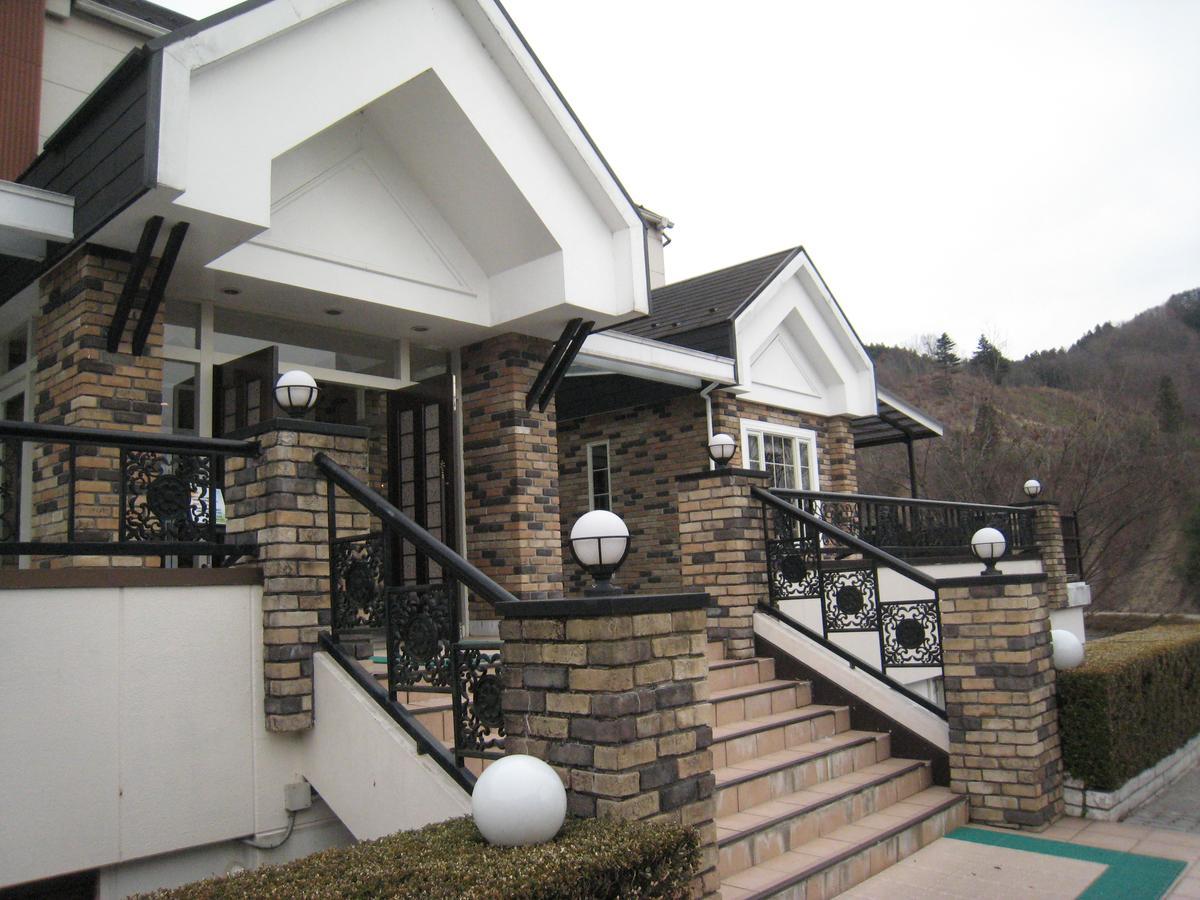 Resort Hotel Beyer Чичибу Екстериор снимка